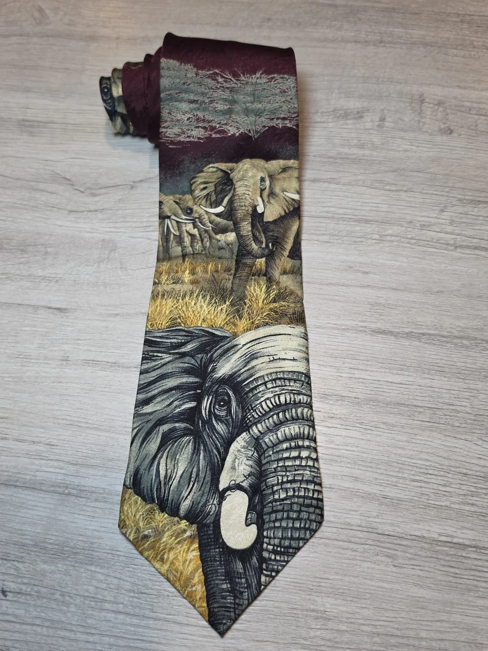 Vintage Endangered Species African Elephant Necktie Men's 100% Silk 57 Inches